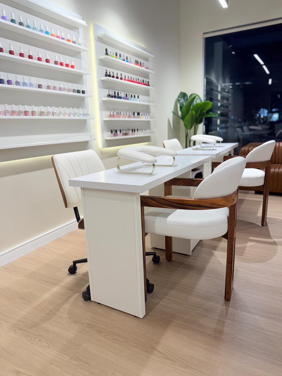 Nail Lounge PURAVÈ